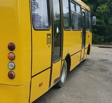 Желтый Богдан А 092, объемом двигателя 4.57 л и пробегом 700 тыс. км за 7100 $, фото 9 на Automoto.ua