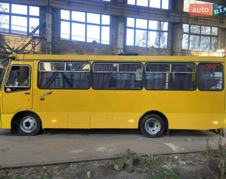 Желтый Богдан А 092, объемом двигателя 4.57 л и пробегом 500 тыс. км за 6000 $, фото 3 на Automoto.ua