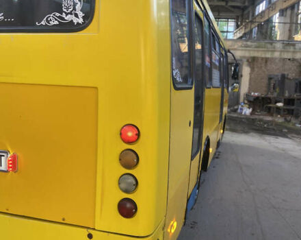 Желтый Богдан А 092, объемом двигателя 4.57 л и пробегом 500 тыс. км за 7000 $, фото 7 на Automoto.ua