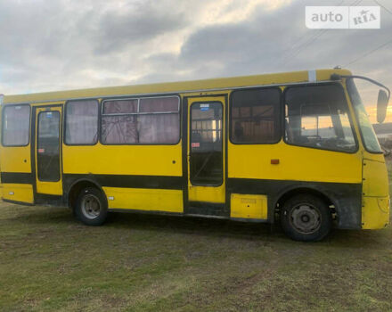 Желтый Богдан А 092, объемом двигателя 4.57 л и пробегом 94 тыс. км за 3300 $, фото 1 на Automoto.ua