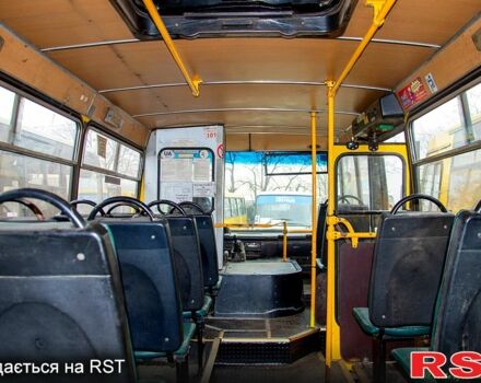 Желтый Богдан А092, объемом двигателя 4.6 л и пробегом 550 тыс. км за 10000 $, фото 4 на Automoto.ua