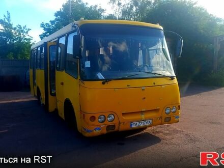 Желтый Богдан А092, объемом двигателя 4 л и пробегом 518 тыс. км за 2000 $, фото 1 на Automoto.ua