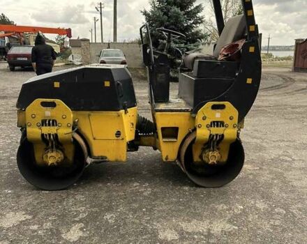 Бомаг BW 120AD-4 Roller 2004 в Днепре (Днепропетровске) на Automoto.ua Желтый Бомаг BW 120AD-4 Roller, объемом двигателя 0 л и пробегом 0 тыс. км за 18000 $, фото 1 на Automoto.ua