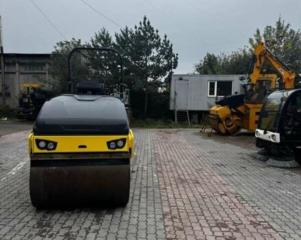 Бомаг BW 135AD 2013 в Львове на Automoto.ua Желтый Бомаг BW 135AD, объемом двигателя 0 л и пробегом 0 тыс. км за 23374 $, фото 1 на Automoto.ua