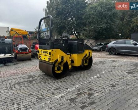 Бомаг BW 135AD 2013 в Львове на Automoto.ua Желтый Бомаг BW 135AD, объемом двигателя 0 л и пробегом 0 тыс. км за 23374 $, фото 5 на Automoto.ua