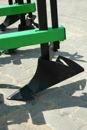 Чорний Бомет Другая, об'ємом двигуна 0 л та пробігом 0 тис. км за 12231 $, фото 3 на Automoto.ua