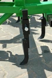 Чорний Бомет Другая, об'ємом двигуна 0 л та пробігом 0 тис. км за 12231 $, фото 2 на Automoto.ua