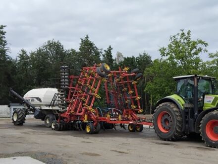 Bourgault 5710-40/6350 2010 у Вінниці на Automoto.ua Червоний Bourgault 5710-40/6350, об'ємом двигуна 0 л та пробігом 10 тис. км за 35000 $, фото 1 на Automoto.ua