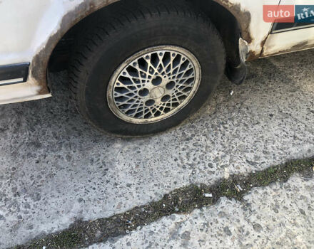 Белый Бьюик Сенчури, объемом двигателя 3.3 л и пробегом 350 тыс. км за 2000 $, фото 8 на Automoto.ua