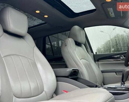 Белый Бьюик Энклейв, объемом двигателя 3.56 л и пробегом 240 тыс. км за 13800 $, фото 18 на Automoto.ua