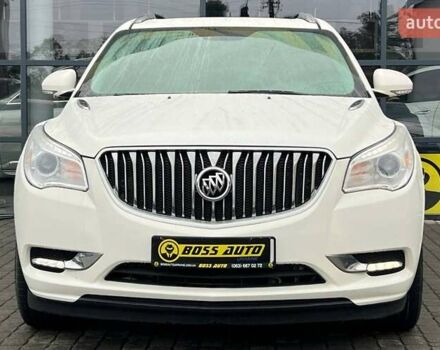 Белый Бьюик Энклейв, объемом двигателя 3.56 л и пробегом 240 тыс. км за 13800 $, фото 1 на Automoto.ua