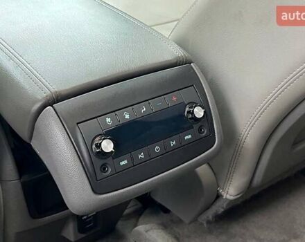 Белый Бьюик Энклейв, объемом двигателя 3.56 л и пробегом 240 тыс. км за 13800 $, фото 22 на Automoto.ua