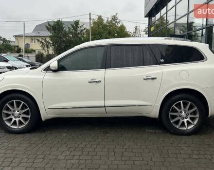 Белый Бьюик Энклейв, объемом двигателя 3.56 л и пробегом 240 тыс. км за 13800 $, фото 3 на Automoto.ua