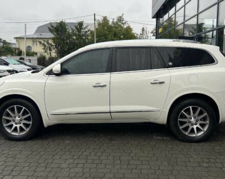 Белый Бьюик Энклейв, объемом двигателя 0 л и пробегом 240 тыс. км за 13800 $, фото 3 на Automoto.ua