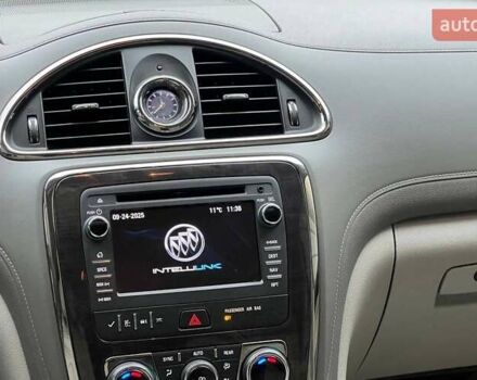 Белый Бьюик Энклейв, объемом двигателя 3.56 л и пробегом 240 тыс. км за 13800 $, фото 17 на Automoto.ua