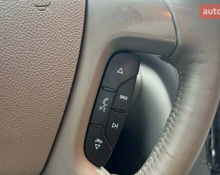 Белый Бьюик Энклейв, объемом двигателя 3.56 л и пробегом 240 тыс. км за 13800 $, фото 12 на Automoto.ua