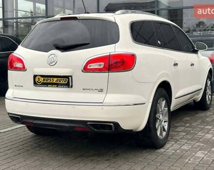 Белый Бьюик Энклейв, объемом двигателя 3.56 л и пробегом 240 тыс. км за 13800 $, фото 6 на Automoto.ua