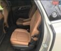Бьюик Энклейв 2016 в Черновцах на Automoto.ua Белый Бьюик Энклейв, объемом двигателя 3.6 л и пробегом 253 тыс. км за 14900 $, фото 11 на Automoto.ua