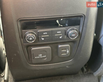 Белый Бьюик Энклейв, объемом двигателя 3.6 л и пробегом 183 тыс. км за 24900 $, фото 19 на Automoto.ua