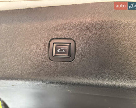 Белый Бьюик Энклейв, объемом двигателя 3.6 л и пробегом 183 тыс. км за 24900 $, фото 24 на Automoto.ua