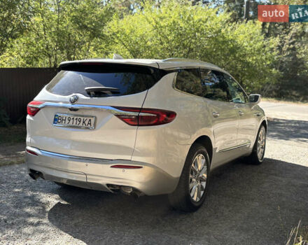 Белый Бьюик Энклейв, объемом двигателя 3.6 л и пробегом 183 тыс. км за 24900 $, фото 5 на Automoto.ua