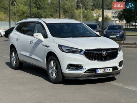Бьюик Энклейв 2018 в Днепре (Днепропетровске) на Automoto.ua Белый Бьюик Энклейв, объемом двигателя 3.56 л и пробегом 64 тыс. км за 21400 $, фото 1 на Automoto.ua