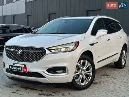 Белый Бьюик Энклейв, объемом двигателя 3.6 л и пробегом 55 тыс. км за 17650 $, фото 1 на Automoto.ua