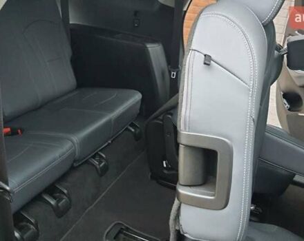 Черный Бьюик Энклейв, объемом двигателя 3.56 л и пробегом 177 тыс. км за 23000 $, фото 16 на Automoto.ua