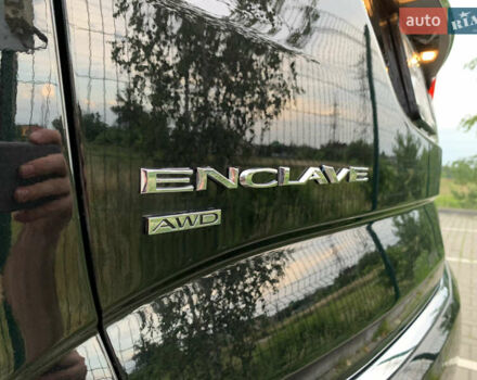 Черный Бьюик Энклейв, объемом двигателя 3.56 л и пробегом 17 тыс. км за 36800 $, фото 5 на Automoto.ua