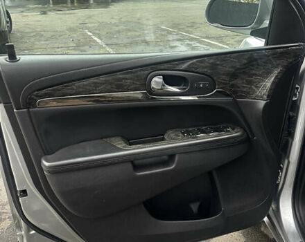 Серый Бьюик Энклейв, объемом двигателя 3.56 л и пробегом 263 тыс. км за 12499 $, фото 20 на Automoto.ua