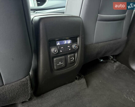 Серый Бьюик Энклейв, объемом двигателя 3.6 л и пробегом 42 тыс. км за 21700 $, фото 22 на Automoto.ua