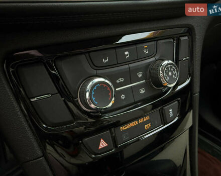 Белый Бьюик Энкоре, объемом двигателя 1.36 л и пробегом 144 тыс. км за 13500 $, фото 32 на Automoto.ua