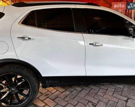 Белый Бьюик Энкоре, объемом двигателя 1.4 л и пробегом 55 тыс. км за 12800 $, фото 1 на Automoto.ua