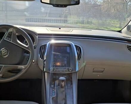 Білий Бьюік LaCrosse, об'ємом двигуна 2.38 л та пробігом 159 тис. км за 11500 $, фото 12 на Automoto.ua