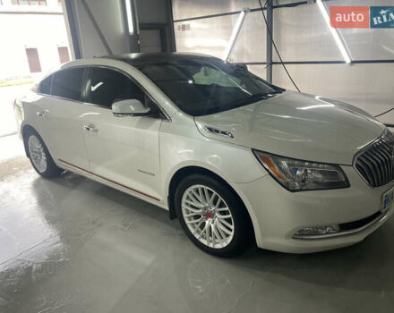 Белый Бьюик ЛаКросс, объемом двигателя 2.4 л и пробегом 108 тыс. км за 10500 $, фото 4 на Automoto.ua