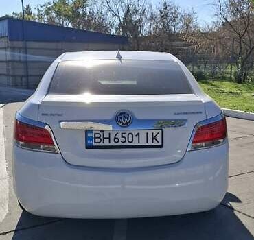 Білий Бьюік LaCrosse, об'ємом двигуна 2.38 л та пробігом 159 тис. км за 11500 $, фото 5 на Automoto.ua