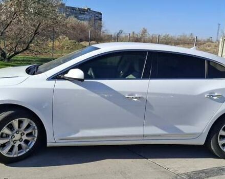 Білий Бьюік LaCrosse, об'ємом двигуна 2.38 л та пробігом 159 тис. км за 11500 $, фото 2 на Automoto.ua