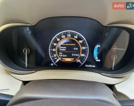 Белый Бьюик ЛаКросс, объемом двигателя 2.38 л и пробегом 133 тыс. км за 9500 $, фото 13 на Automoto.ua