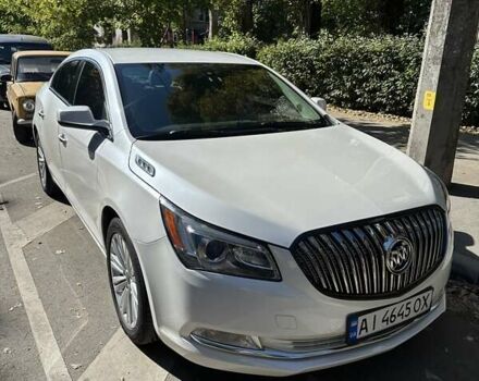 Белый Бьюик ЛаКросс, объемом двигателя 2.38 л и пробегом 133 тыс. км за 9500 $, фото 14 на Automoto.ua