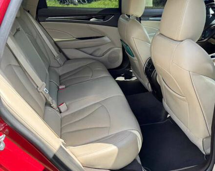 Красный Бьюик ЛаКросс, объемом двигателя 3.56 л и пробегом 132 тыс. км за 16499 $, фото 5 на Automoto.ua