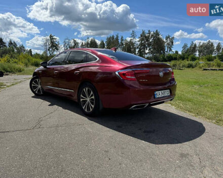Красный Бьюик ЛаКросс, объемом двигателя 3.56 л и пробегом 132 тыс. км за 16499 $, фото 2 на Automoto.ua