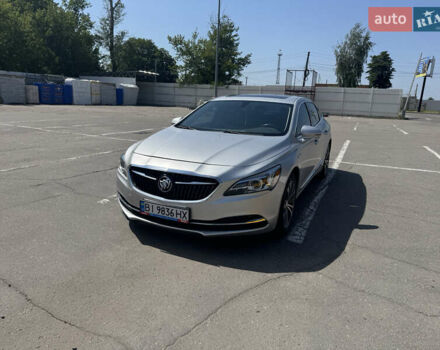 Серый Бьюик ЛаКросс, объемом двигателя 3.56 л и пробегом 92 тыс. км за 16000 $, фото 2 на Automoto.ua