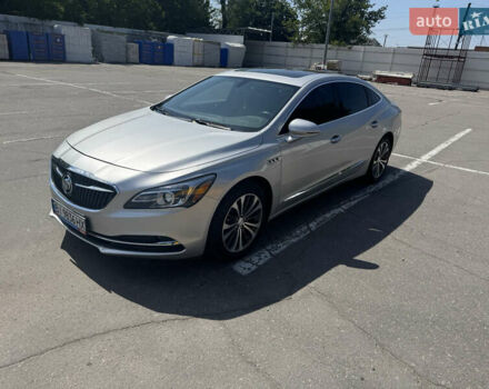 Серый Бьюик ЛаКросс, объемом двигателя 3.56 л и пробегом 92 тыс. км за 16000 $, фото 3 на Automoto.ua