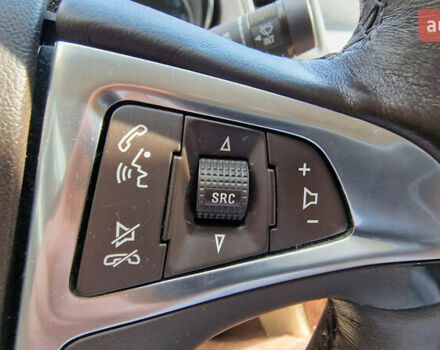 Белый Бьюик Регал, объемом двигателя 2 л и пробегом 165 тыс. км за 7999 $, фото 21 на Automoto.ua