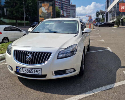 Белый Бьюик Регал, объемом двигателя 2 л и пробегом 165 тыс. км за 7999 $, фото 5 на Automoto.ua