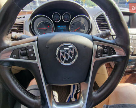 Белый Бьюик Регал, объемом двигателя 2 л и пробегом 165 тыс. км за 7999 $, фото 25 на Automoto.ua