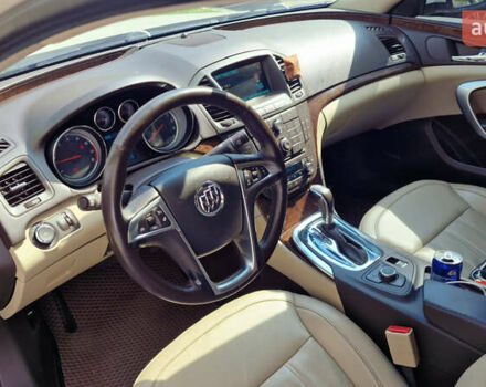 Белый Бьюик Регал, объемом двигателя 2 л и пробегом 165 тыс. км за 7999 $, фото 15 на Automoto.ua