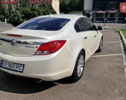 Белый Бьюик Регал, объемом двигателя 2 л и пробегом 165 тыс. км за 7999 $, фото 6 на Automoto.ua