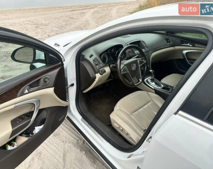 Белый Бьюик Регал, объемом двигателя 2 л и пробегом 167 тыс. км за 8500 $, фото 10 на Automoto.ua