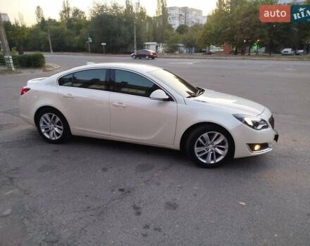 Білий Бьюік Regal, об'ємом двигуна 2 л та пробігом 109 тис. км за 11000 $, фото 1 на Automoto.ua